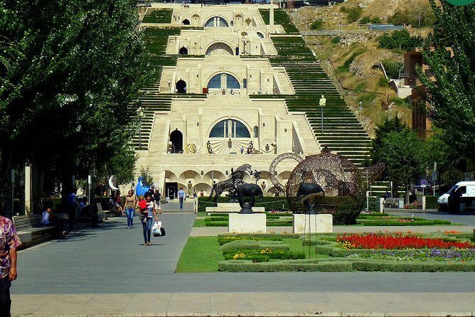 Amazing Yerevan - Cascade Complex: Tamanyan’s Plan, a Long Pause, Then a Revival