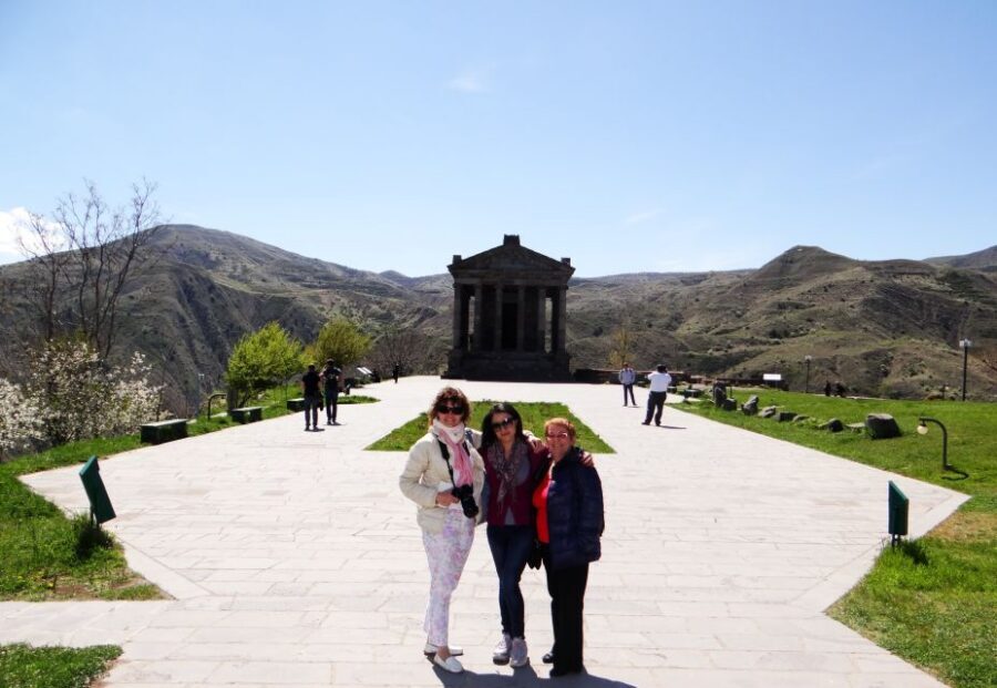 From Yerevan: 4.5-Hour Garni-Geghard Tour - A 10:00 hotel pickup that keeps the day from dragging