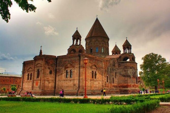 Full day rent car with driver service around Armenia (8-10 hrs) - The A/C ride and long-drive comfort (what to expect day-of)