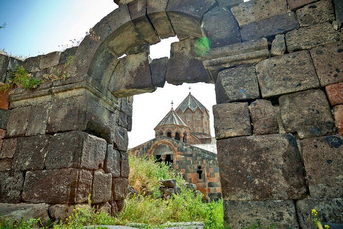 Group Tour: Hovhannavank, Saghmosavank, Chocolate House, Aghtsk - Meeting at Hyur Service and the flow of the day