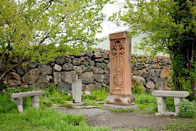 Group Tour: Hovhannavank, Saghmosavank, Chocolate House, Aghtsk - Karmravor Church in Ashtarak: the 7th-century jewel that feels monolithic