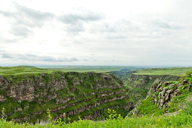 Group Tour: Hovhannavank, Saghmosavank, Chocolate House, Aghtsk - Aghdzk and the Arshakid mausoleum: Daniel in the lion den and symbolic carvings