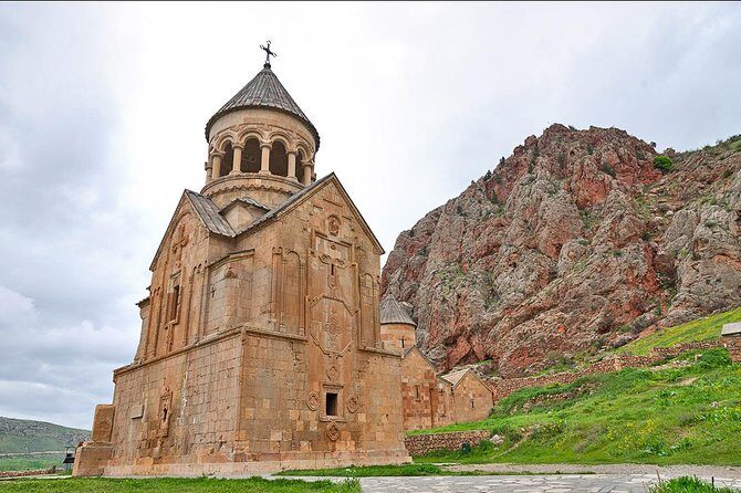 Group tour: Khor Virap, Noravank, Areni Winery and Cave - Stop 1: Khor Virap and the Mount Ararat view that drives the story