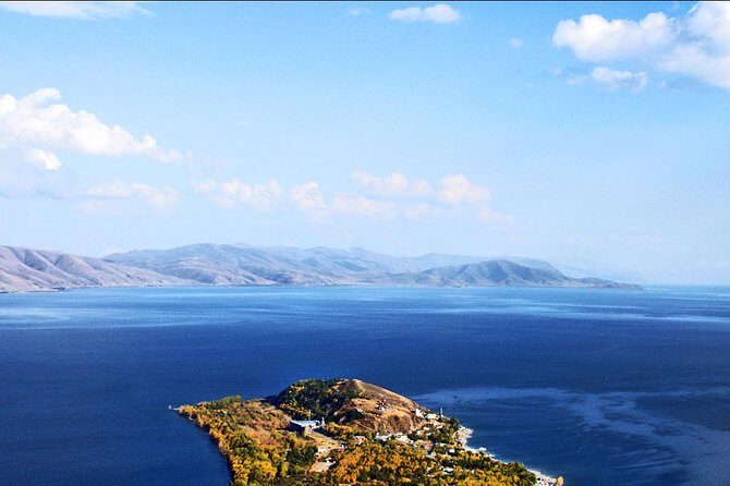 Group Tour: Lake Sevan (Sevanavank), Dilijan (Goshavank, Haghartsin) - Morning Start at Hyur Service: Easy to Find, Easy to Board