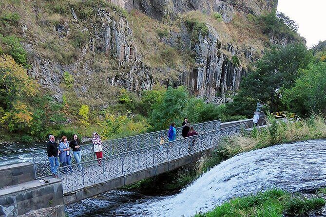 Guided tour: Khor Virap, Noravank Monastery, Areni, Jermuk - Jermuk waterfall and the Mermaid’s Braids legend