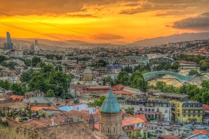 Join in group tour-transfer from Yerevan to Tbilisi or vice versa - Dilijan National Park and Lake Parz: where the views get cooler