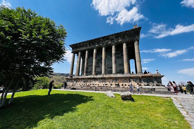 Khor Virap, Garni, Geghard,Azat Reservoir Highlights:Private tour - Charents’ Arch: a short 1500m altitude break
