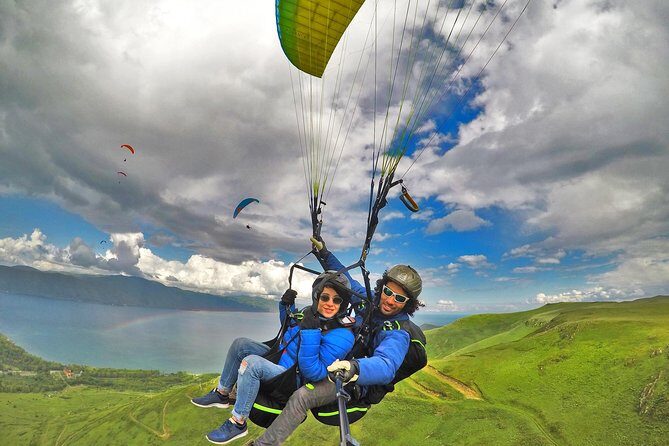 Paragliding in Armenia - What the flight feels like over Armenia