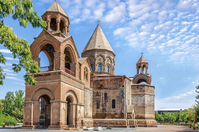 Private Day Trip from Yerevan to UNESCO World Heritage Sites - Zvartnots Temple ruins: what a 7th-century cathedral looks like as ruins