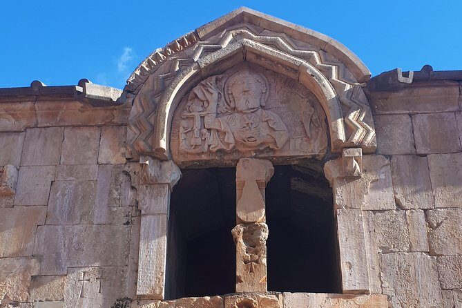 Private Tour: Khor Virap, Areni, Noravank - Areni wine stop: short visit, real wine-making tradition