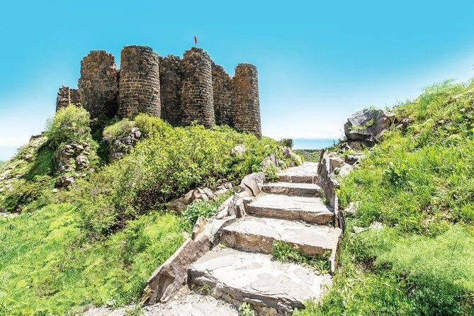 PRIVATE TOUR: Saghmosavank , Alphabet monument, Amberd fortress - A private 6-hour route from Yerevan (and why the timing works)