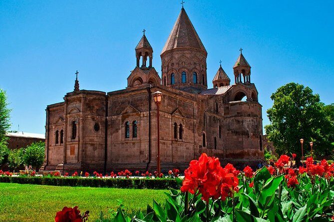 Private Tour to Echmiadzin,St.Hripsime & Gayane Churches, Zvartnots Temple - St. Hripsime Church: UNESCO-Listed Architecture With a Courtyard Story