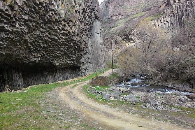 Private tour to Garni Pagan Temple, Geghard Cave Monastery & Symphony of Stones - Why this Garni, Geghard, and Symphony of Stones tour works from Yerevan