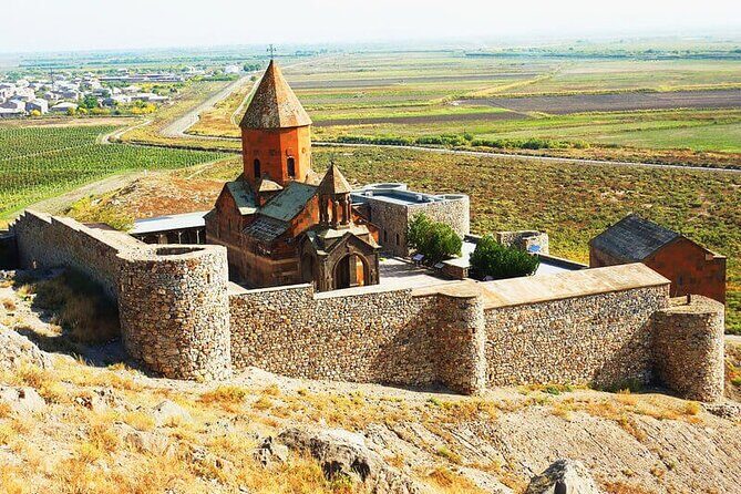 Private Tour to Khor Virap, ancient Areni cave or Areni winery, Noravank - The guide and driver impact: why names keep showing up