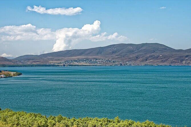 Private Tour to Lake Sevan and Sevanavank Monastery - Winter notes and seasonal changes around Sevan