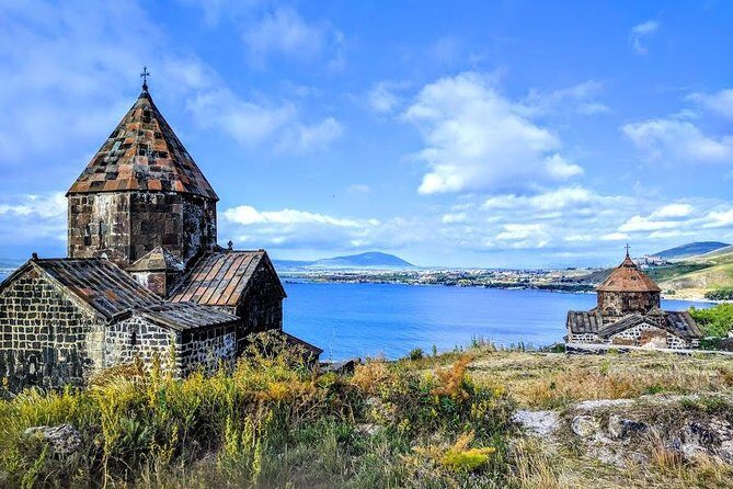 Private Transfer & Tour from Tbilisi to Yerevan or Yerevan to Tbilisi - Private transfer with built-in sightseeing: the real value