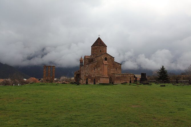 Scenic Trail Rides - Optional Wooded Walk to St. Gregory Monastery