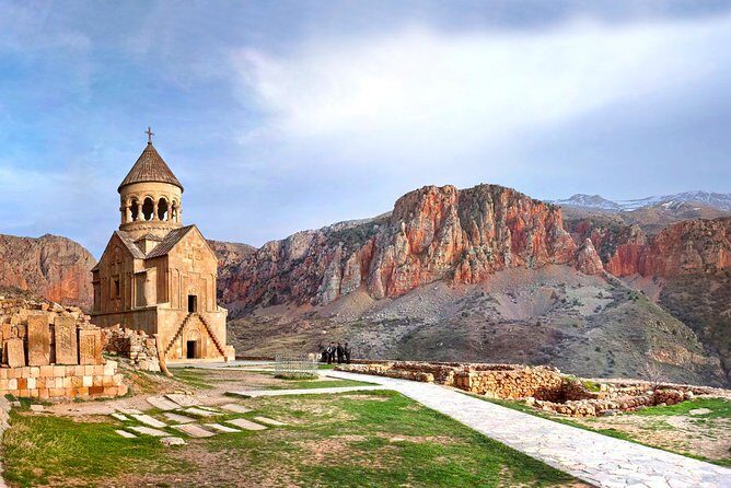 Tatev Ropeway and Monastery, Khor Virap, Noravank, Areni Winery - private tour - Khor Virap: Underground Dungeon + Ararat Viewpoints